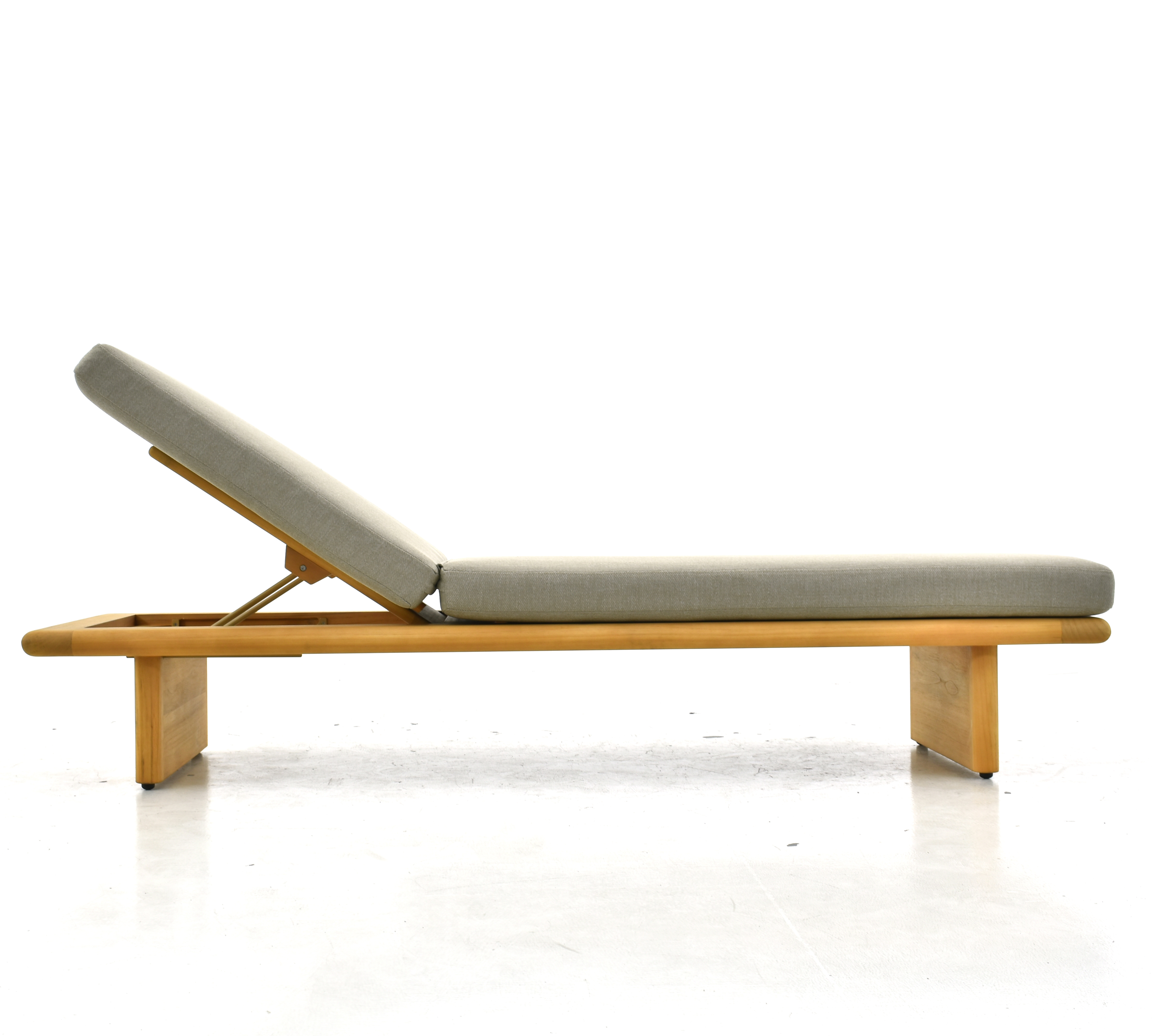 Discover the Unmatched Benefits of a Teak Sun Lounger for Your Outdoor Space