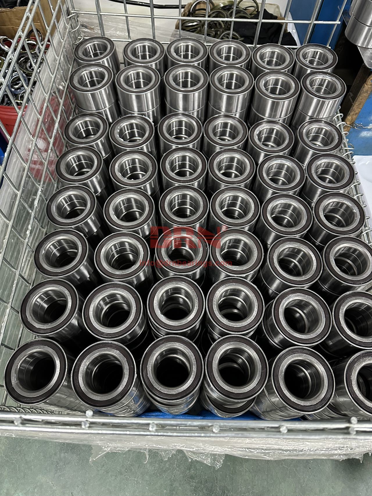 31221095702  33411090505    33411137685   33411468904   33411468926 wheel hub bearing
