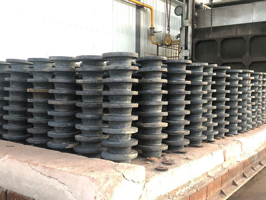 Bidirectional Trolley-type Natural Gas Heat Treatment Furnace