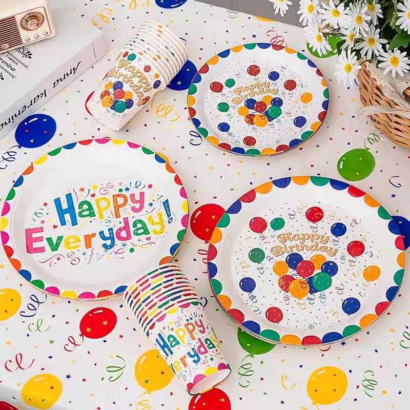 Dayupack Disposable food-grade biodegradable Picnic Paper Plates and Bowls for a Fun Outdoor Dining Experience