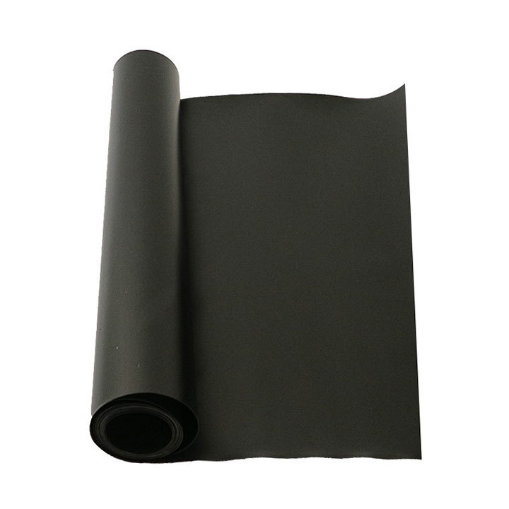 Smooth high-density polyethylene geomembrane