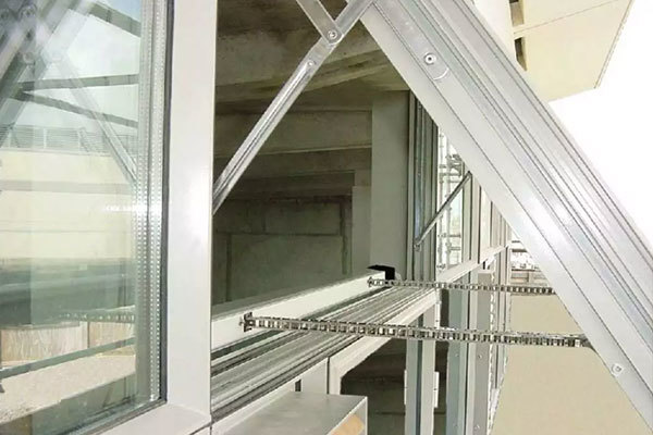 سلسلة مزدوجة فتحت نافذة كهربائية النار