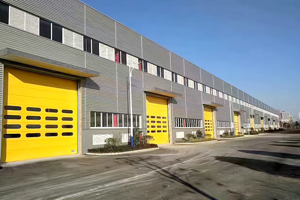 Fast stacking door