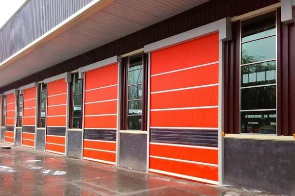 Fast rolling door