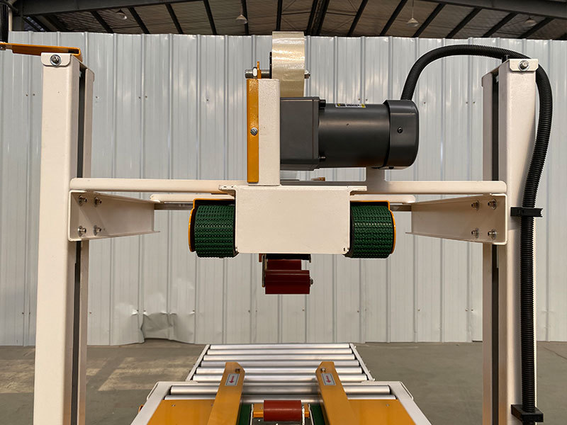 Semi-Automatic Up And Down Drive Case Sealer Machine