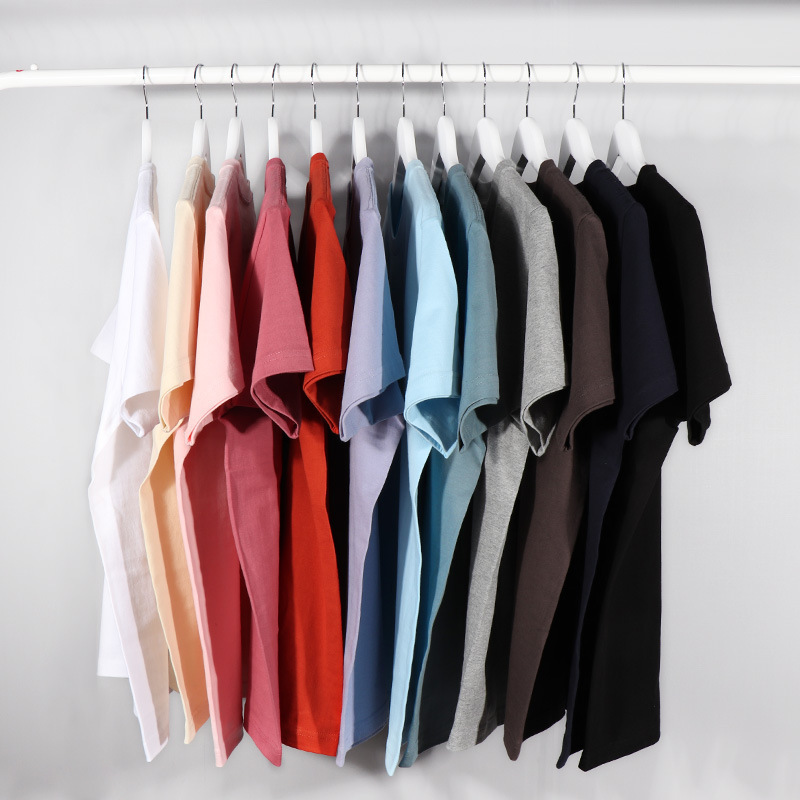 Customized solid color T-shirt