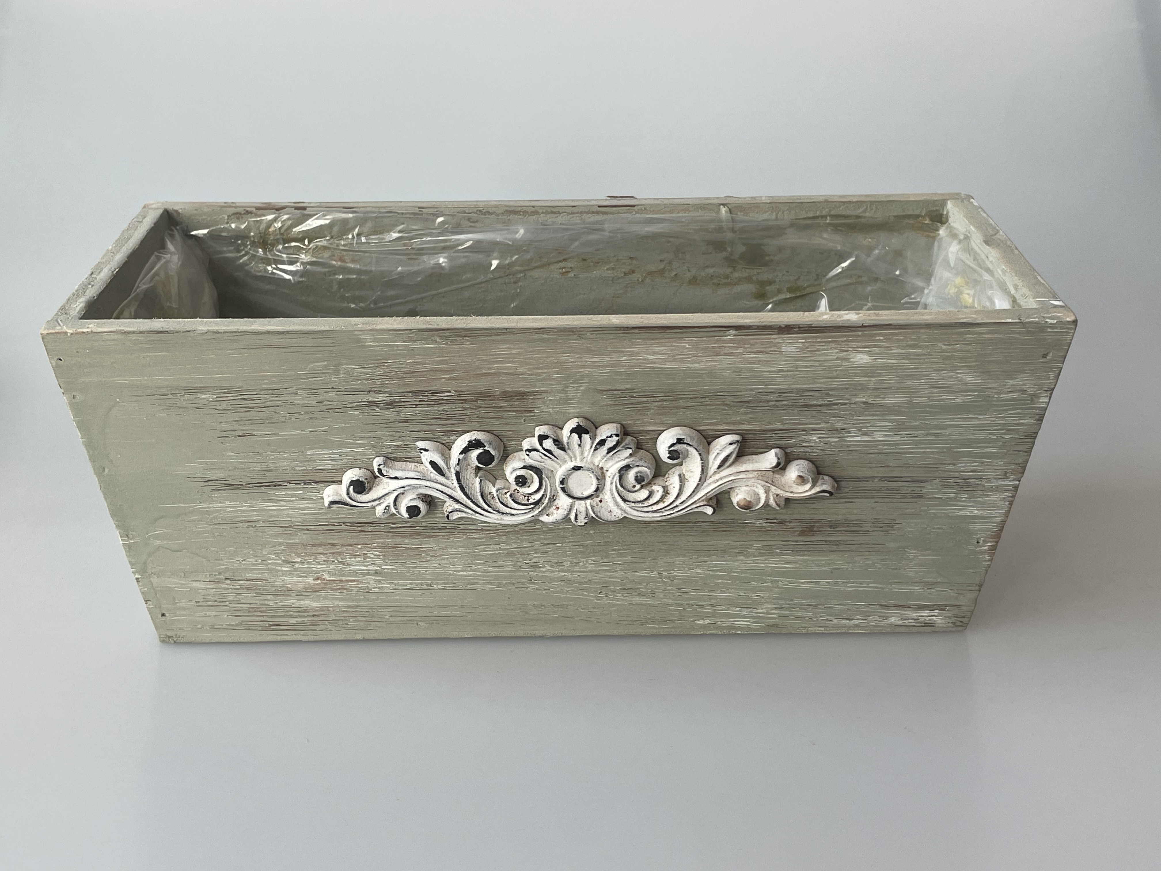 Cedar Flower Planters: The Ultimate Element for Your Garden Aesthetic