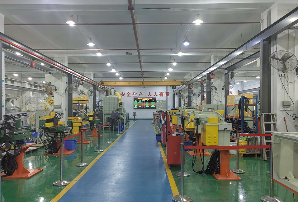 Die casting machine peripheral equipment production workshop