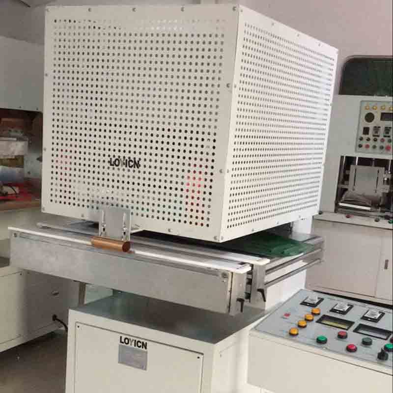 High frequency welder for PU and PVC cleats  and side walls  up to 100mm high