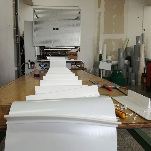 High frequency welding machine for cleats ，flights，sidewalls, profiles ,guides