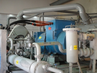 Low parameter corrosive steam heat source turbine