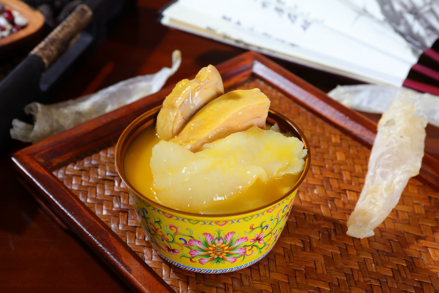 金碗花膠雞