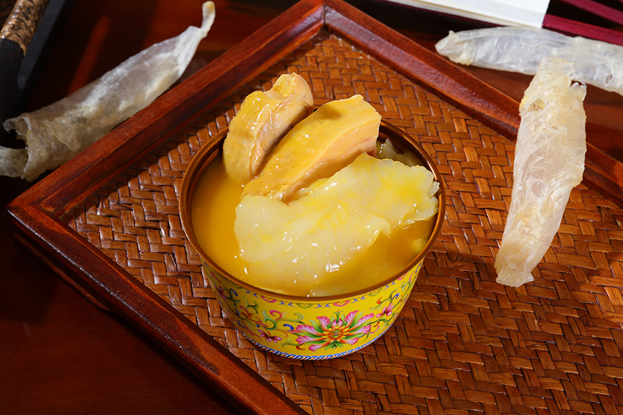 金碗花膠雞