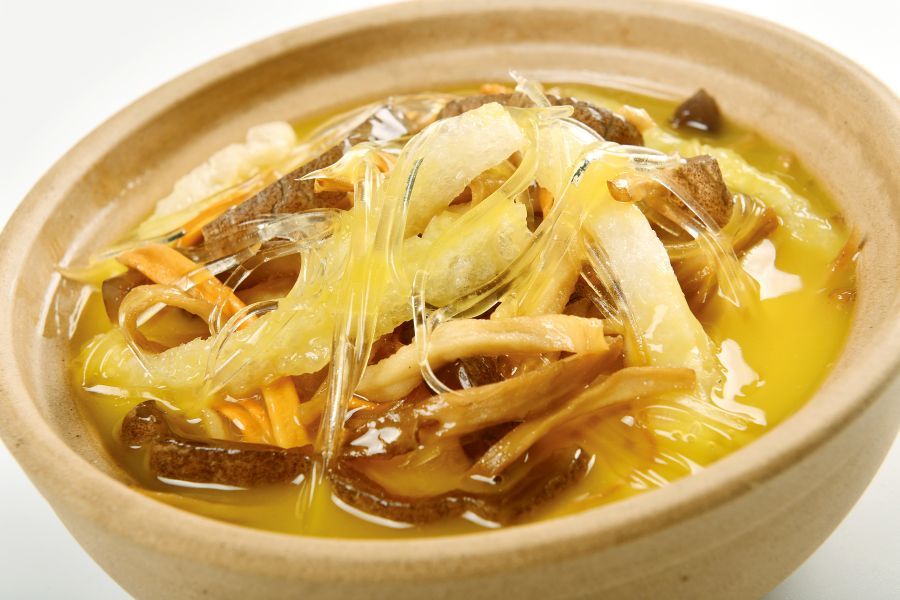 鮑參翅肚撈飯