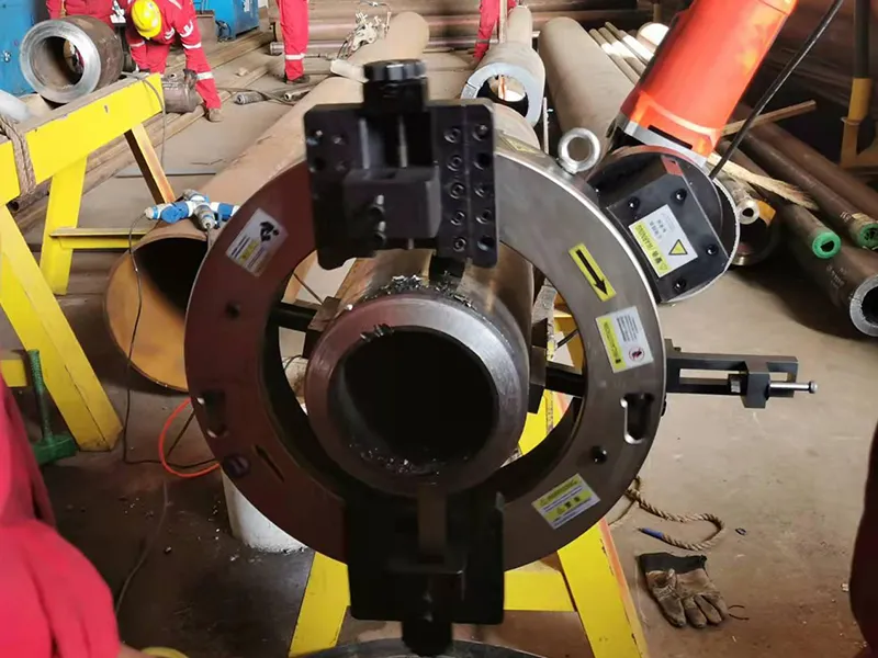 Cutting bevelers for heavy-duty pipelines