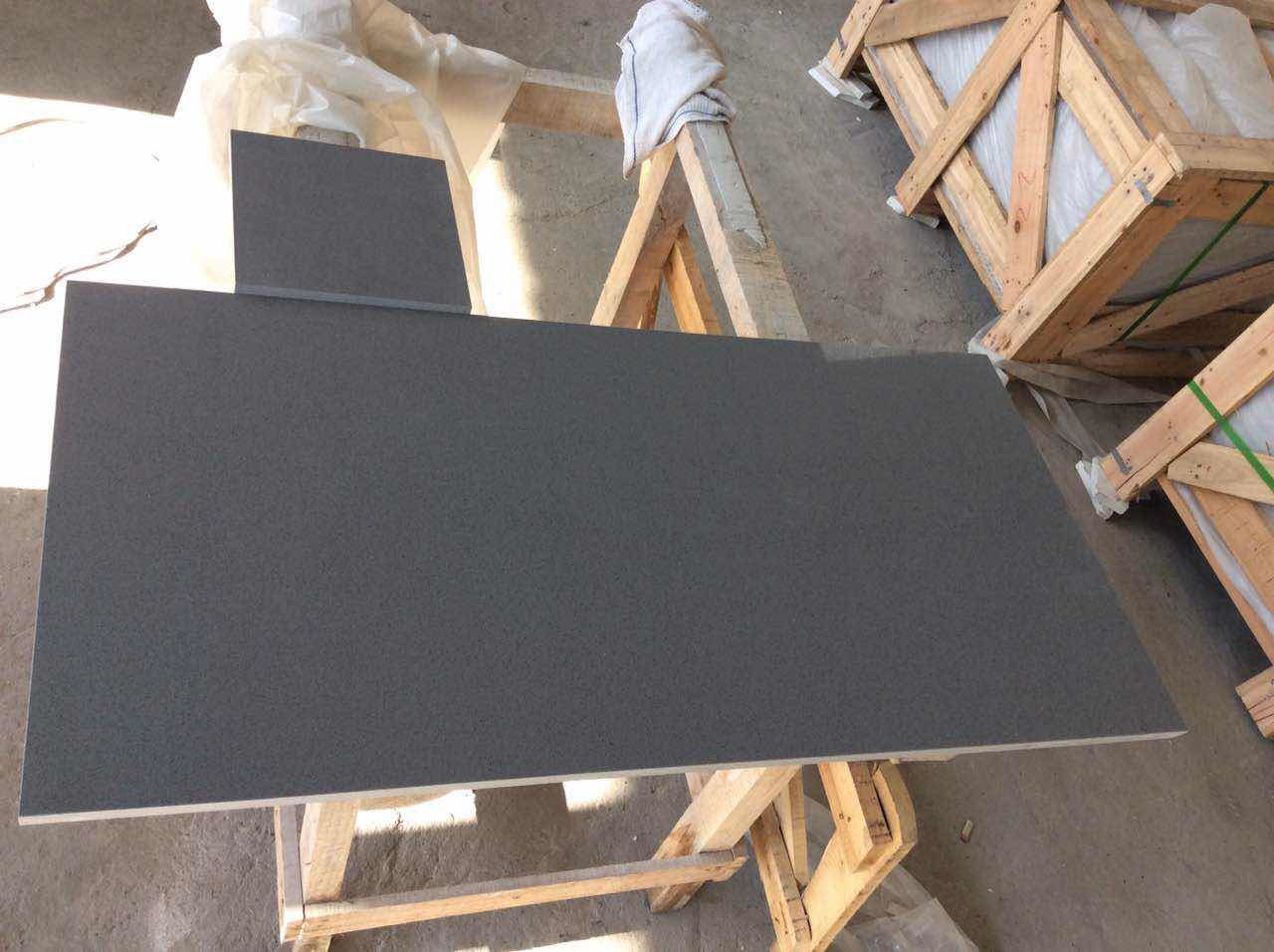 QUARTZ COUNTERTOPS AND VANITY TOPS