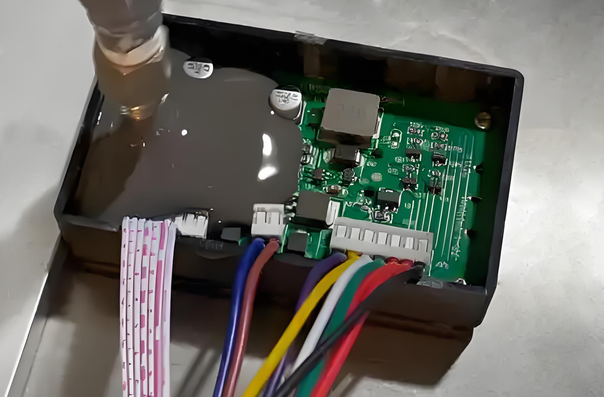 Silicone and epoxy potting compounds: A performance comparison!