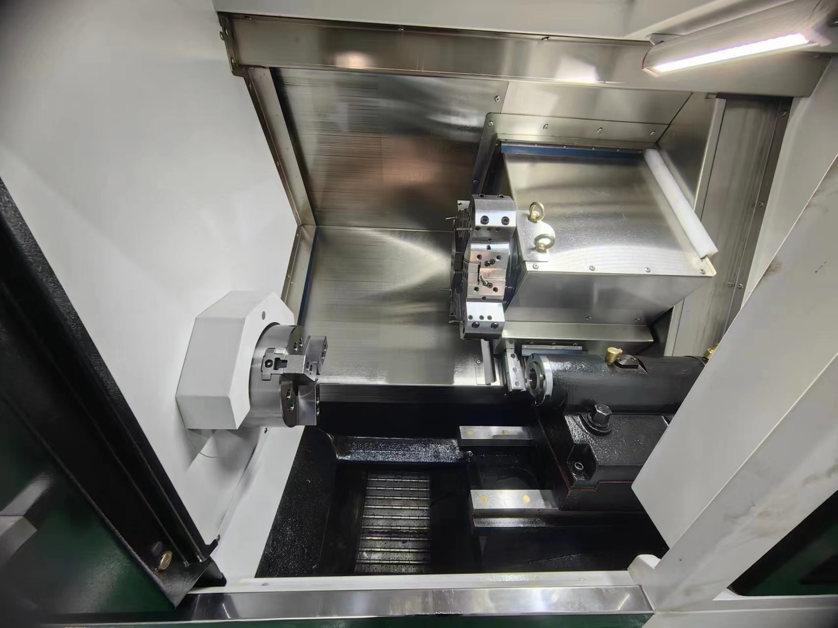 Maximize Efficiency: The Benefits of Using a Mini CNC Lathe with Bar Feeder