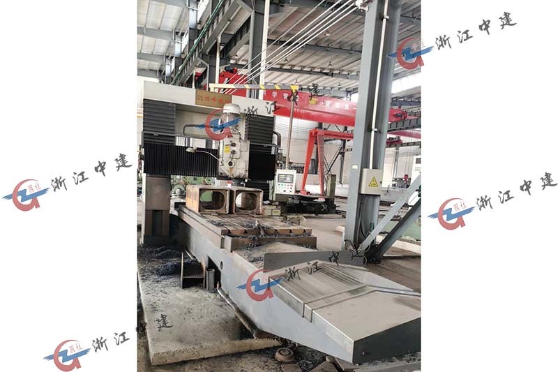 CNC gantry milling machine