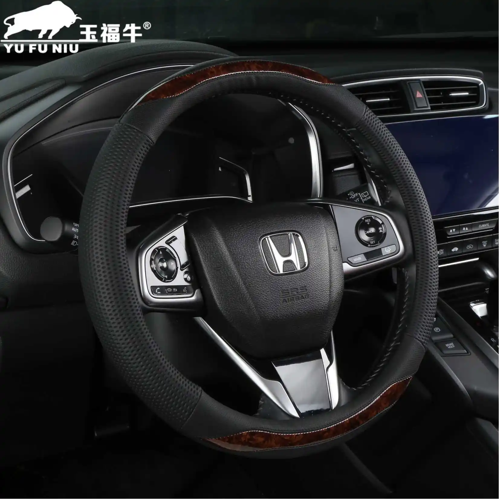Customizing Your Vehicle: The Benefits of a Wooden Steering Wheel Cover