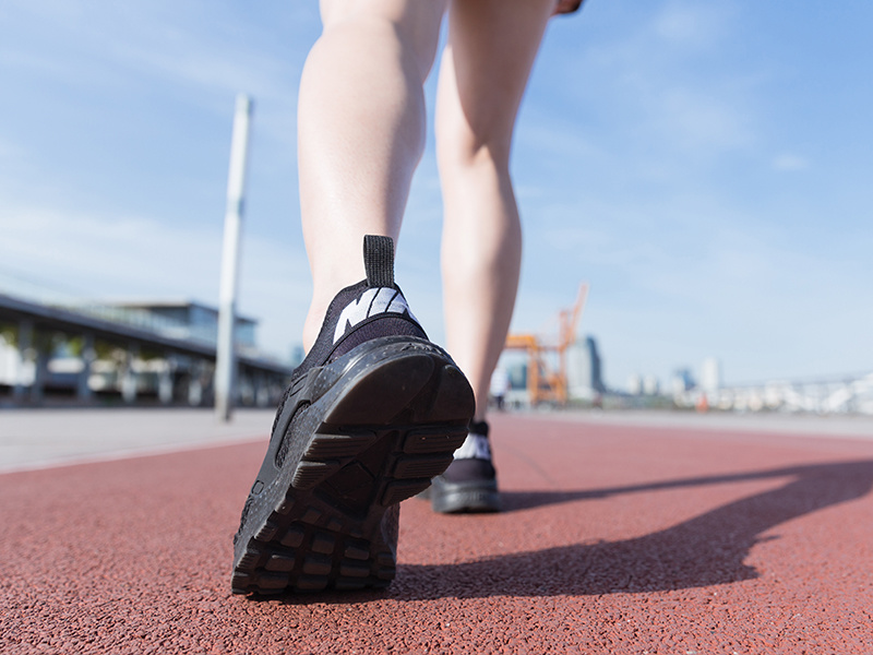 Classification of sports shoes