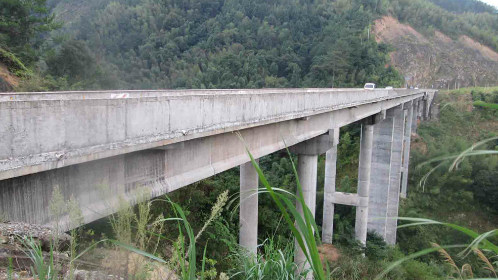 Lindy Road Bridge