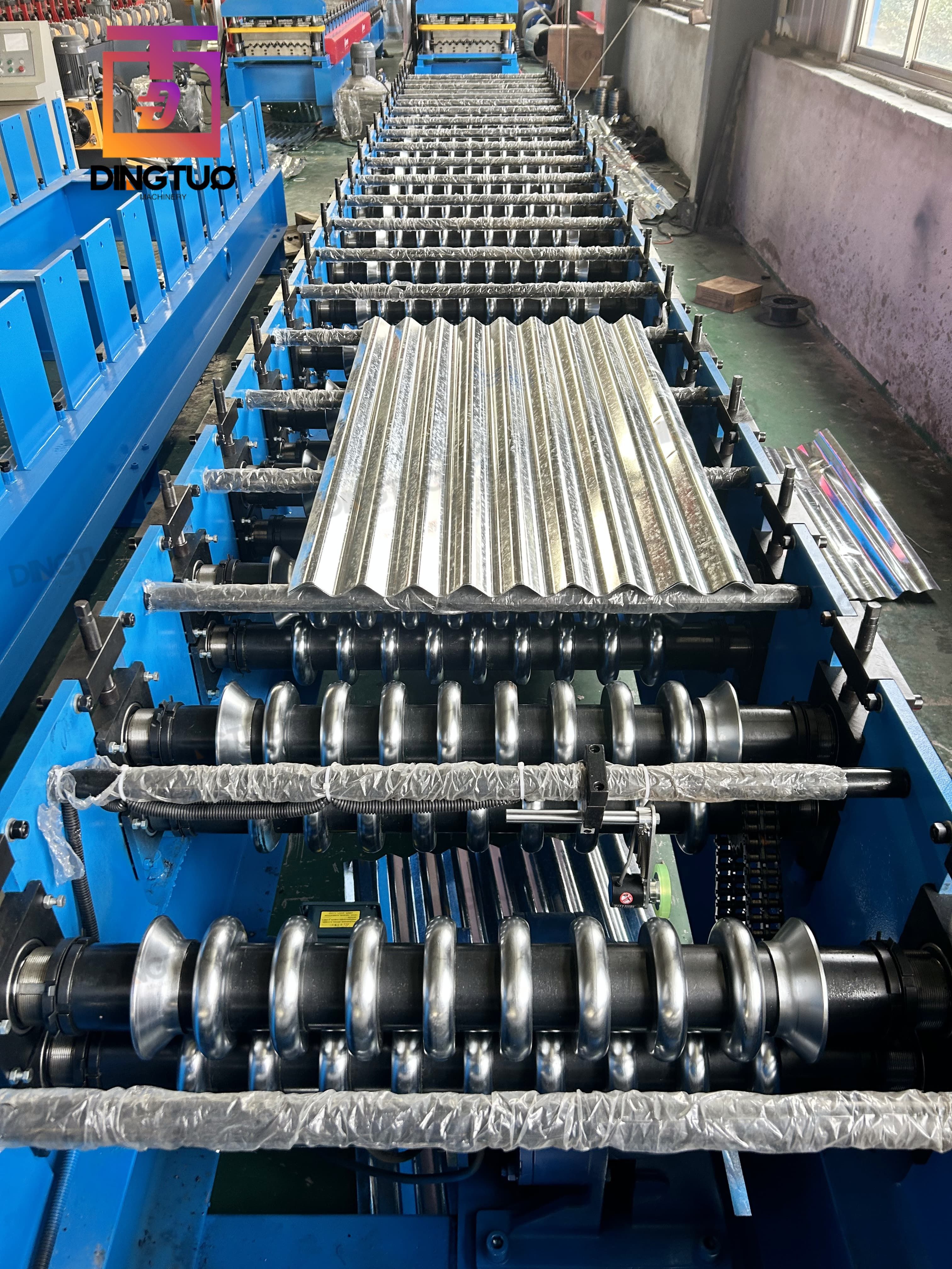 high speed 0.12mm G550 material metal corrugated roll forming machine