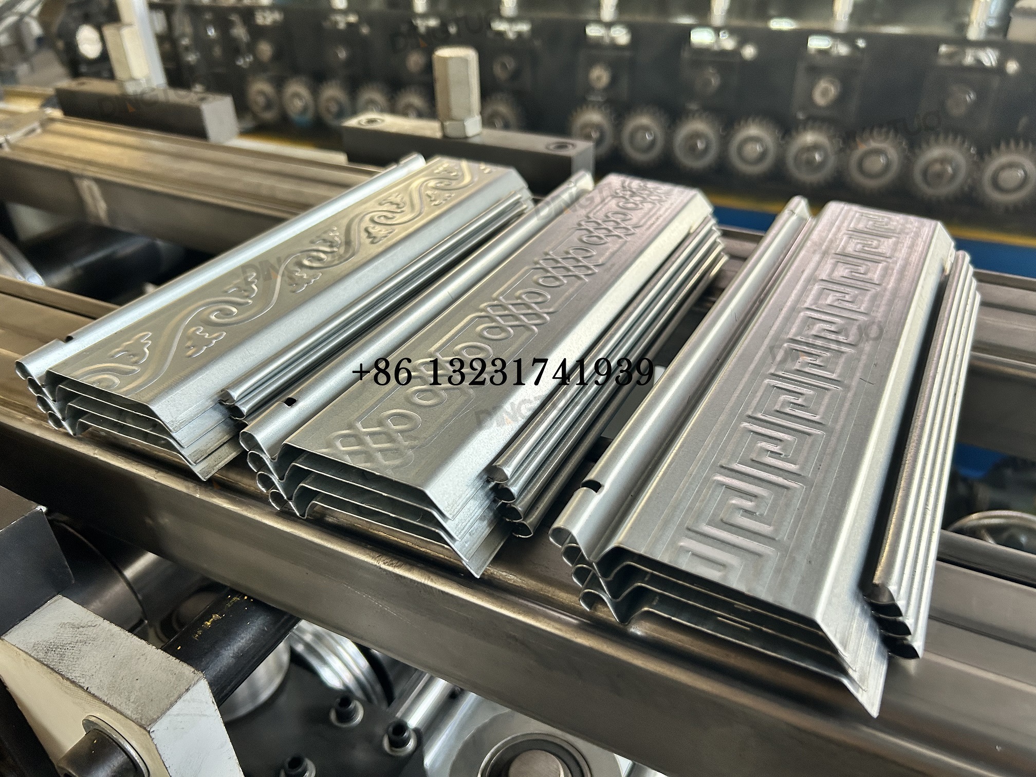 metal notched roller shutter machine roll up door roll forming machine with 3 kinds of different patterns