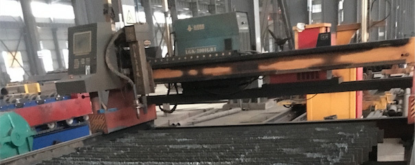Plasma cutting machine