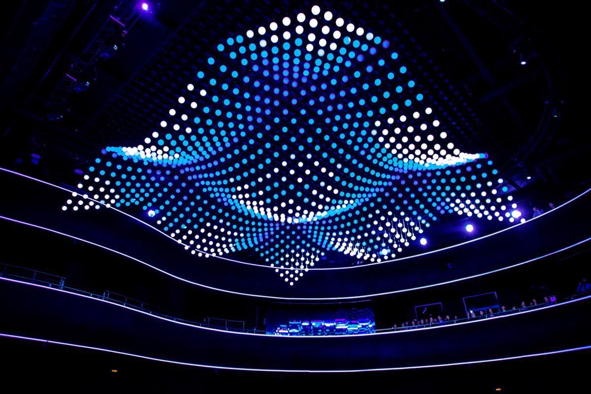 Kinetic light 3