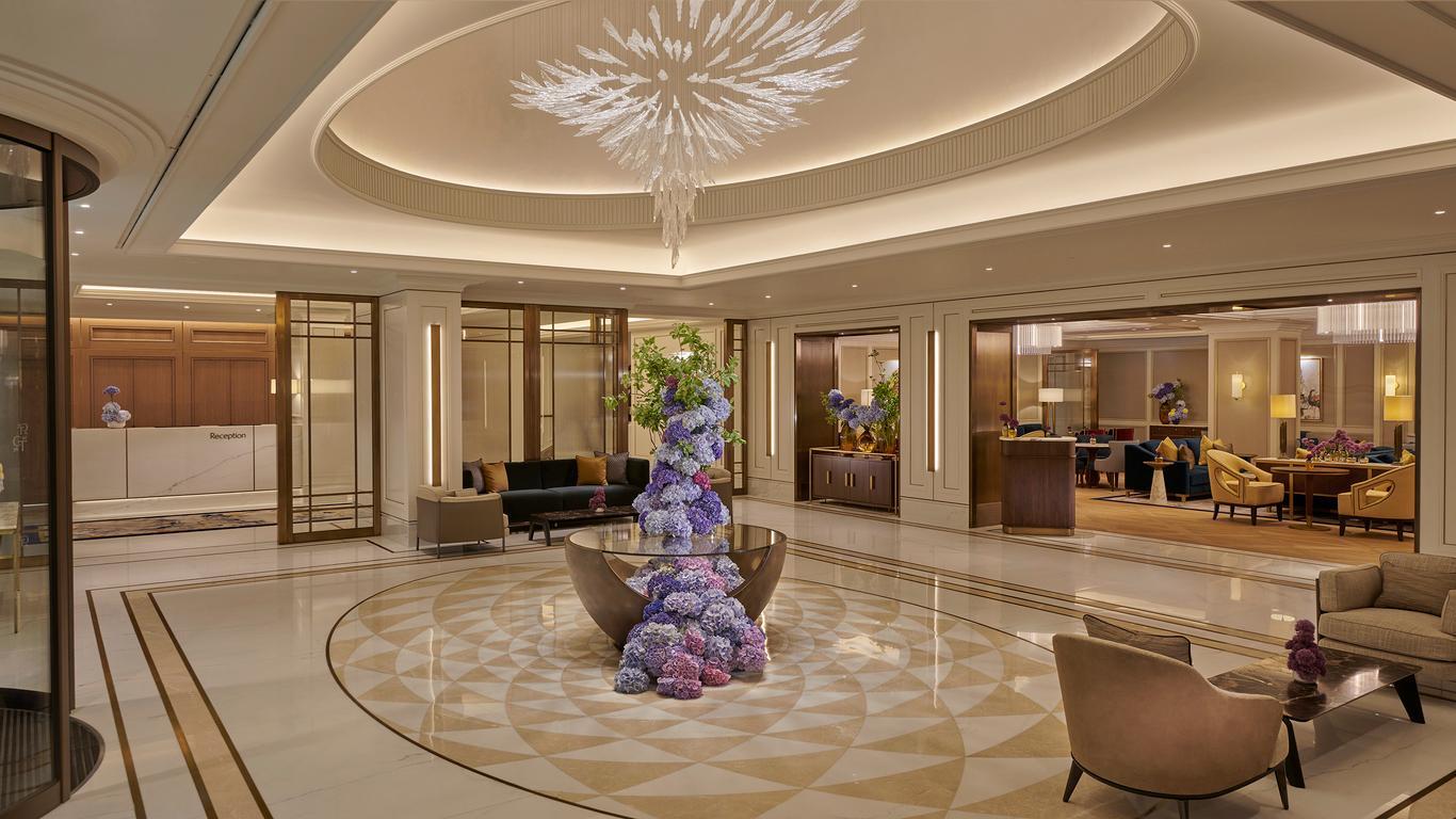 Hotel Lobby 4