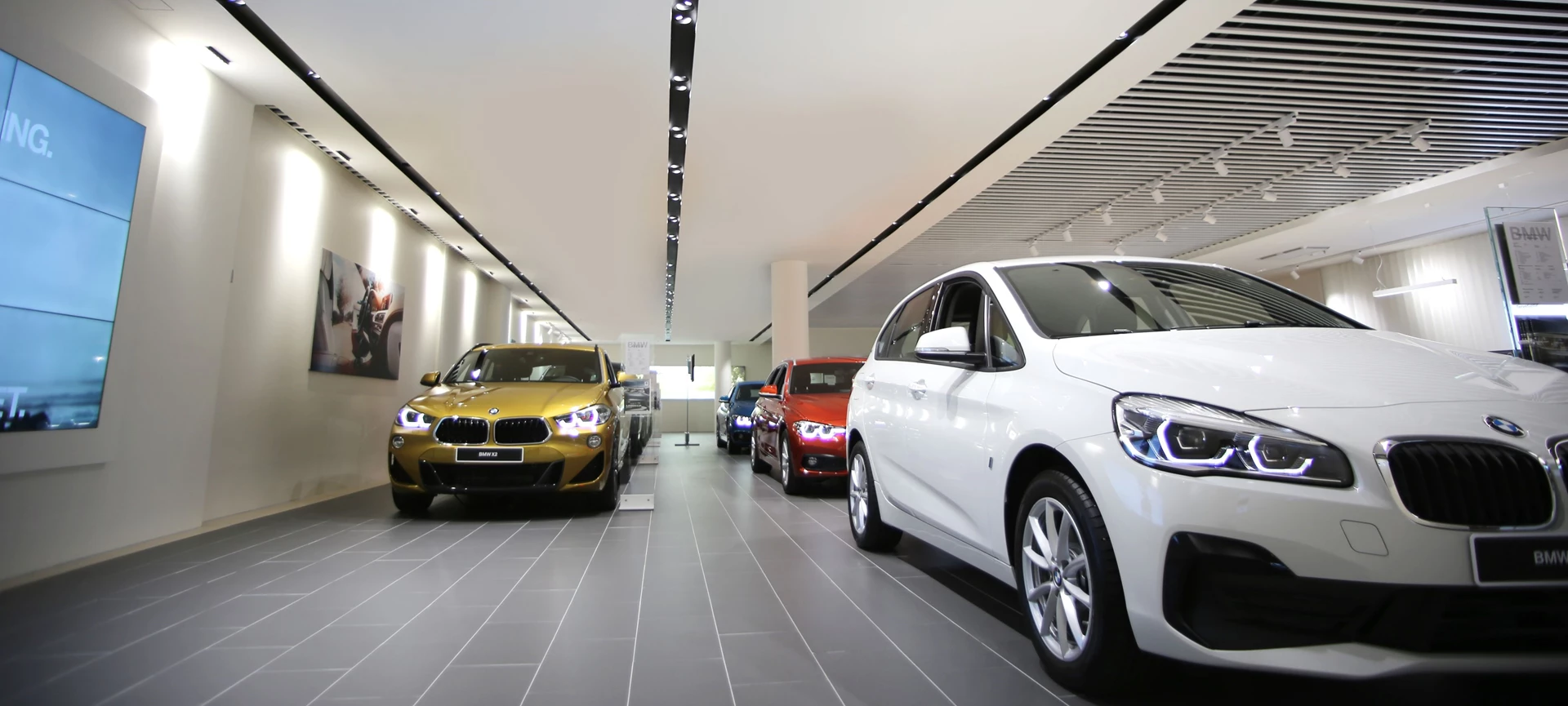 car showroom 7