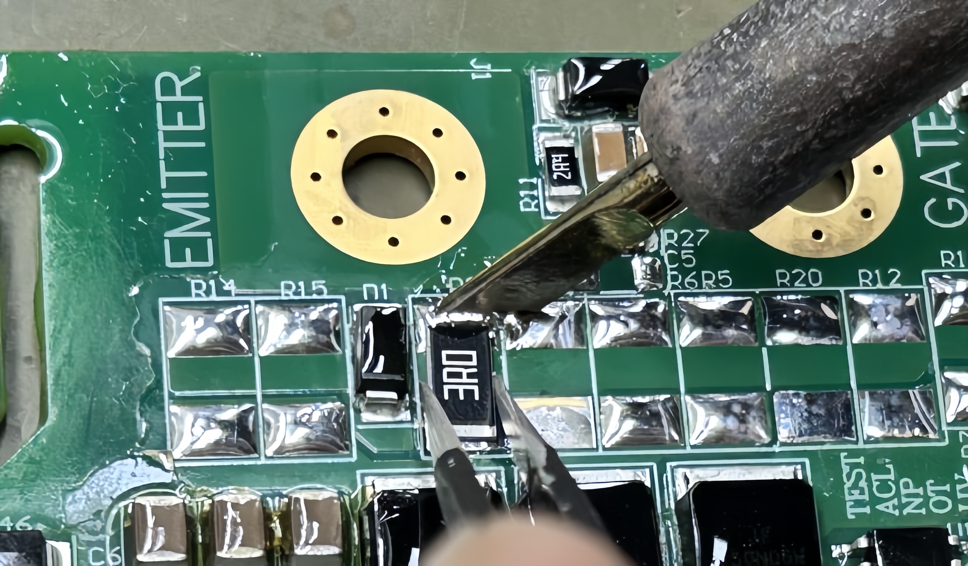 Surface Mount Gate Resistor Soldering Guide for General Purpose IGBT Driver Boards