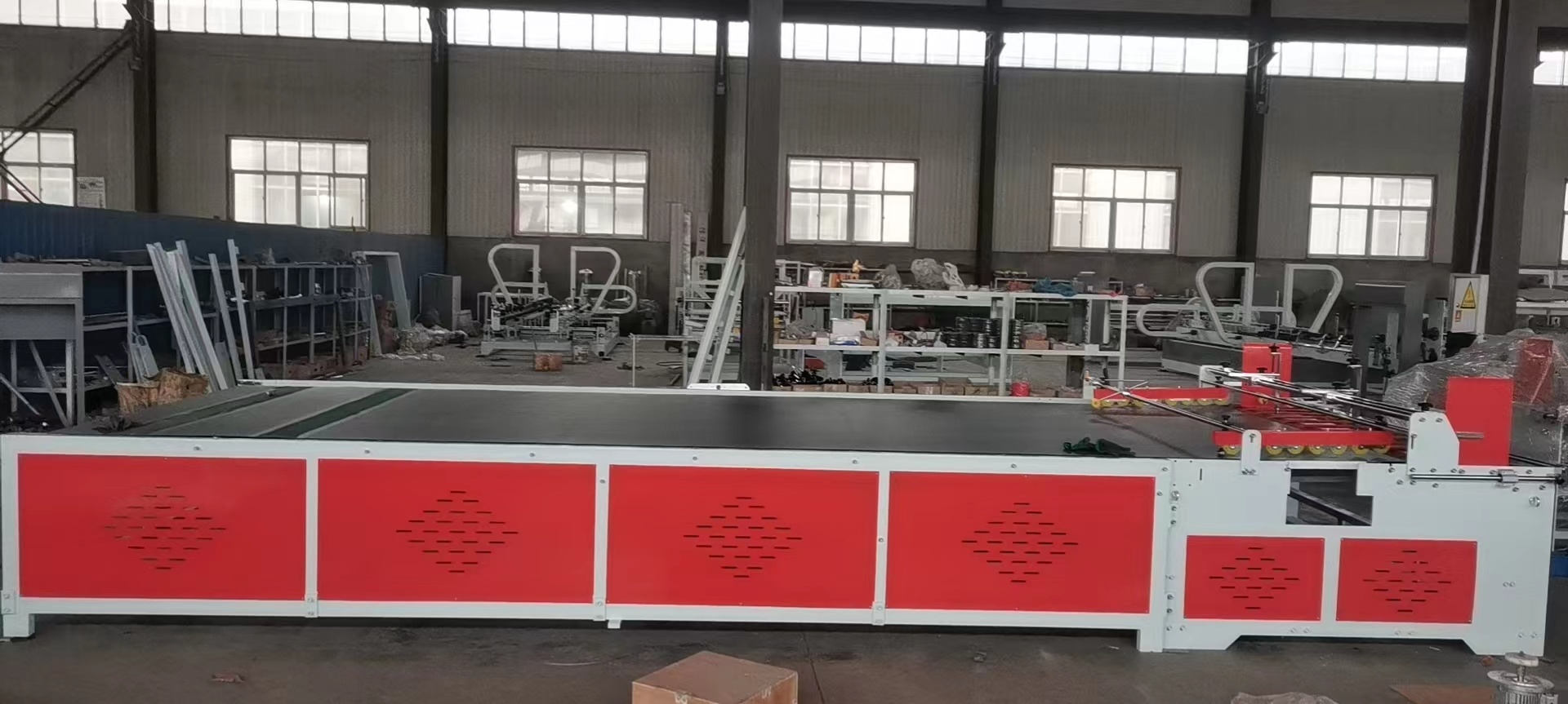 Multi-station box-gluing machine