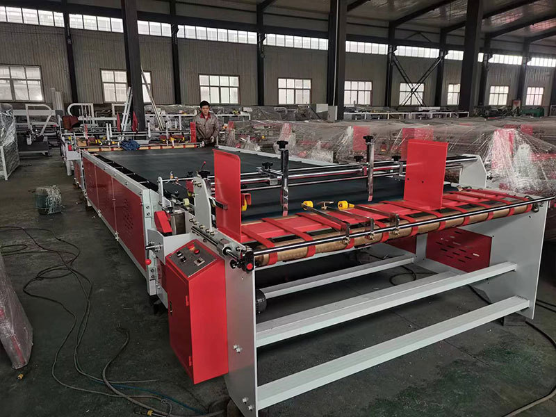 Fully automatic box gluing machine