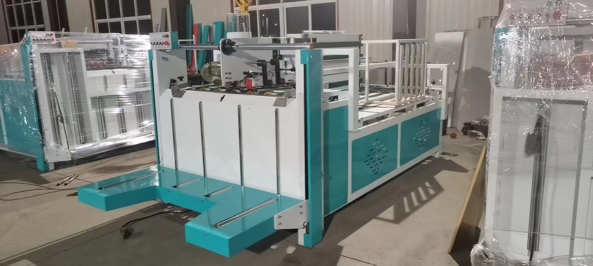 Troubleshooting Common Issues with Semi Automatic Gluing Machines: A Comprehensive Guide