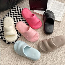 512 Whale Shoes