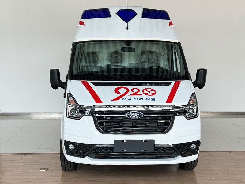 920口腔移动服务车（正面）