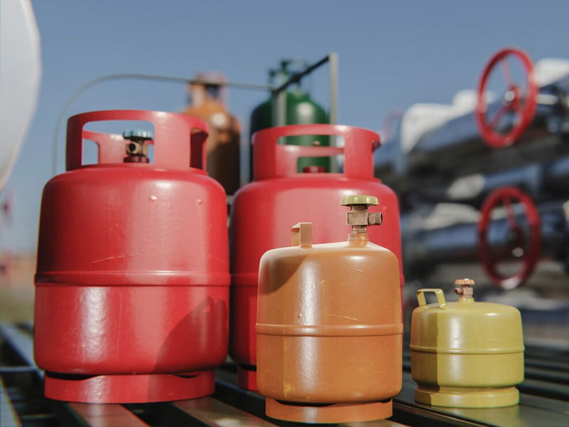 Gas