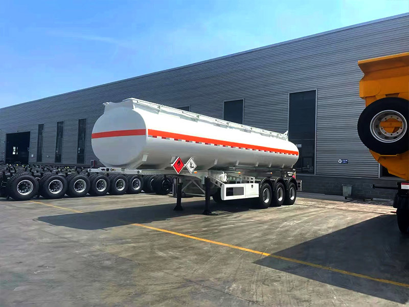 2/3 Axle 40000 Litres Oil Fuel Tanker Semi Truck Trailer Multi Tank Fuel Storage Trailer for Sale