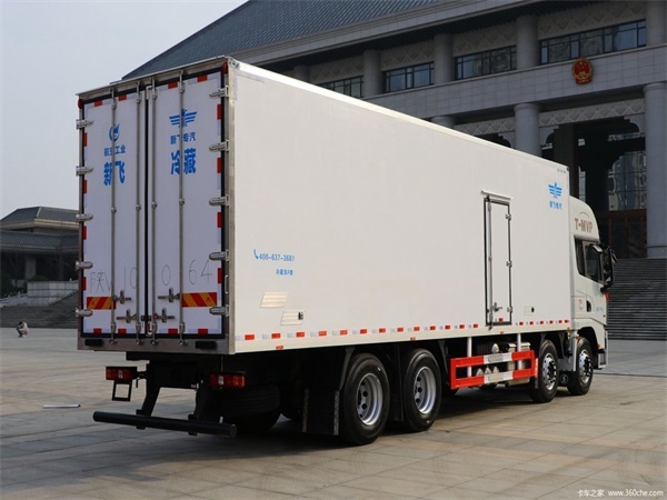 High Quality 8x4 New Shacman Euro II to Euro V X5000 Refrigerated Cargo Freezer Truck For Logistics