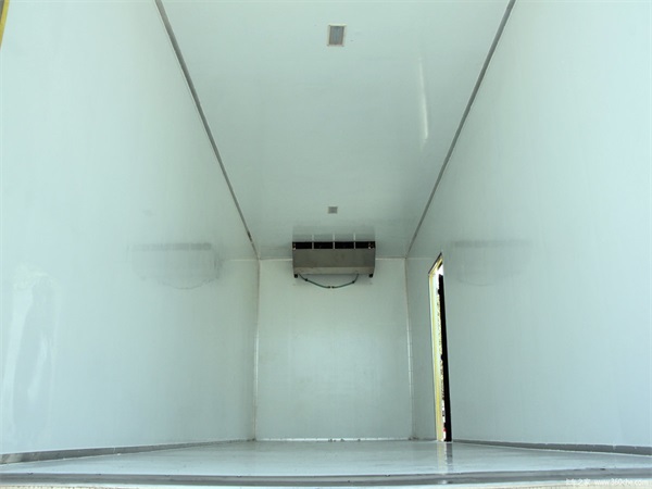 Shacman L3000 4×2 10 Ton Refrigerated Cargo Freezer Truck Cold Room Van Frozen Food Trucks