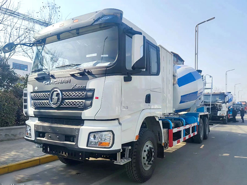 Shacman X3000 6x4 CNG Concrete Mixer Truck with 12m3 Capacity From China Manufacturer