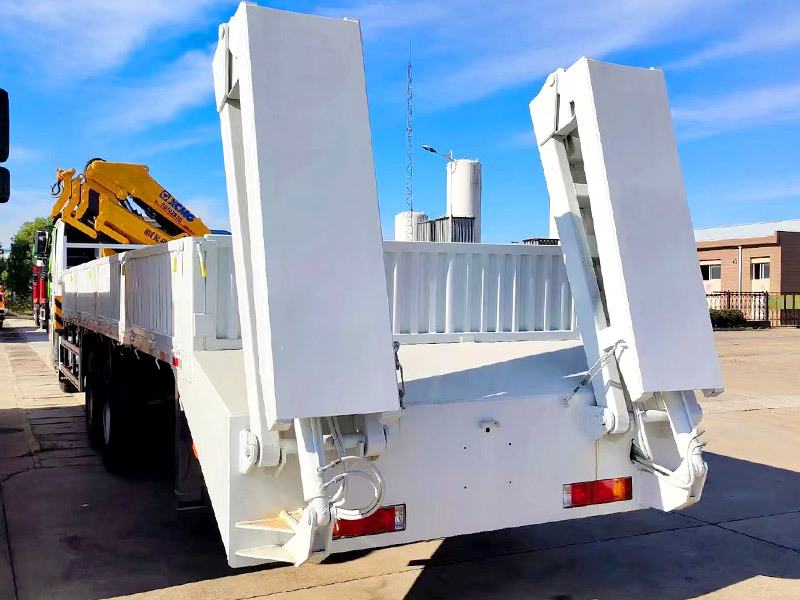 F3000 6x4 Crane Truck Shacman Boom Truck 380hp Euro Ⅱ White