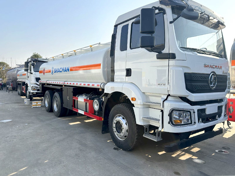 Best Selling Shacman H3000 6X4 Fuel Tank Truck Oil Transportation
