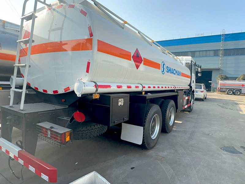 Best Selling Shacman H3000 6X4 Fuel Tank Truck Oil Transportation