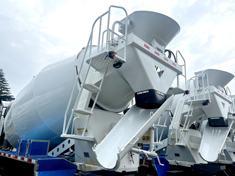 Shacman H3000 6x4 Concrete Cement Mixer 10Tyre Truck 10CBM Capacity New Shacman Concrete Mixer