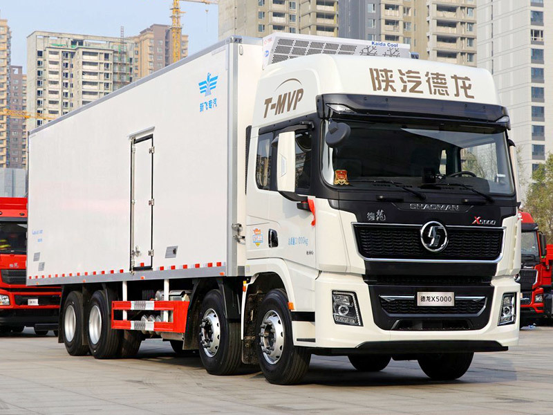 High Quality 8x4 New Shacman Euro II to Euro V X5000 Refrigerated Cargo Freezer Truck For Logistics