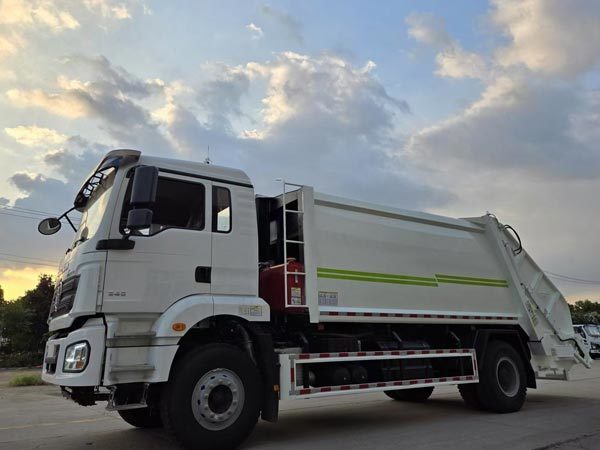 Shacman H3000 Compression Garbage Truck 4x2 Garbage 340Hp Euro II