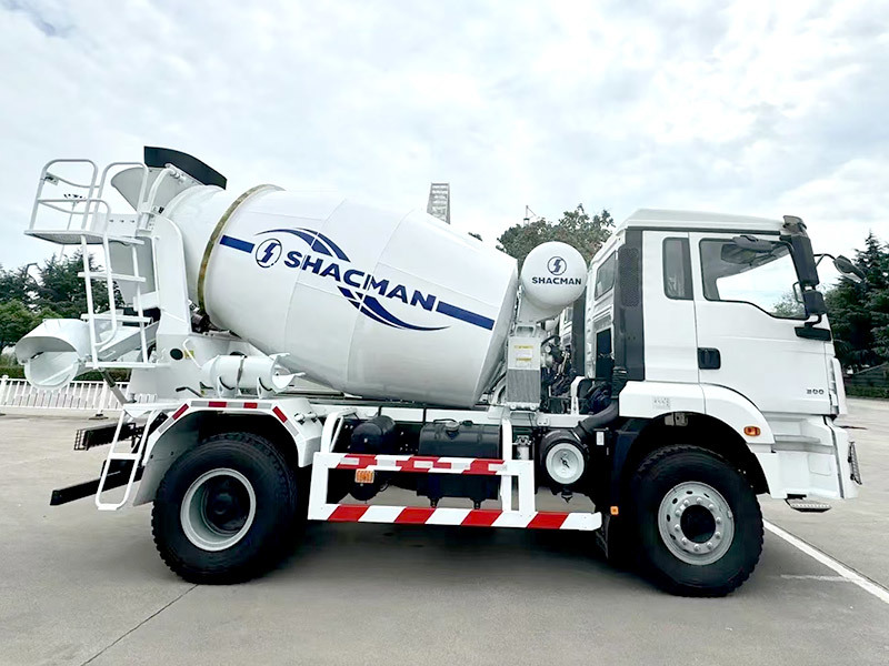 Shacman 5cbm 4x2 H3000 Concrete Mixer Truck